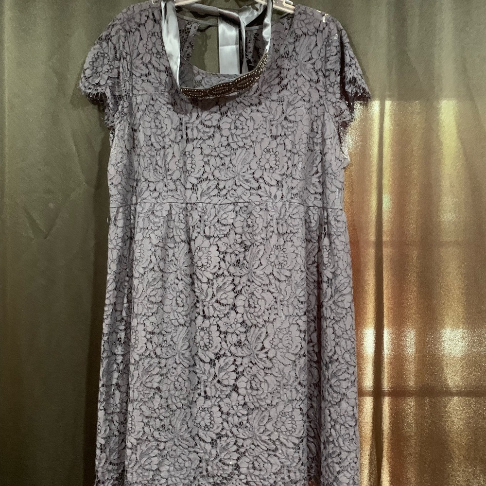Lace Maternity Dress